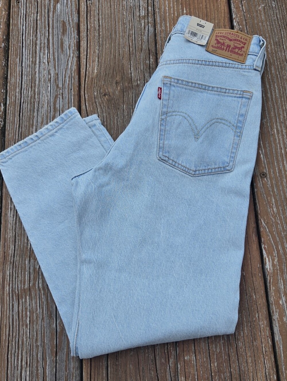Levi's Premium 501 Original Fit Cropped Women's Jeans Light Wash 27x26 NWT